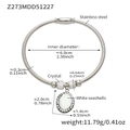Edelstahl-Schlangenarmband mit Magnetverschluss und Anhänger aus weißer Muschel - Silberfarbener Armreif (Z273)