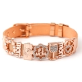 Bracelet à maille milanaise en or rose avec breloques MOM et strass sur fond blanc - Bracelet Or Rose