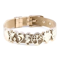 Detailansicht eines goldfarbenen Mesh-Armbands mit Love-, Herz- und Tieranhängern und Schnalle - Wald-Serie Goldfarben