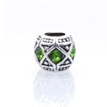 Dettaglio di un distanziatore in argento vintage con zirconi verdi per gioielli fai-da-te - Verde