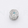 Charm argenté DIY avec cristal bleu central et bordure torsadée élégante - Bleu Foncé (7)