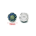 Detail eines 19mm bunten Emaille-Knopfes mit floralem Design und Metall-Öse auf der Rückseite - Großer Blumenstil / Silber Bunt