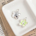 Grüner Emaille-Blumenanhänger mit Perlen und Steinen für DIY-Schmuckherstellung - Grün-Weiße Silberne Basis Blume mit Perle Strass (13#)