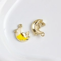 Goldener Mondsichel-Anhänger mit Schmetterling und Stern aus Emaille für DIY-Schmuck - Goldener Mond mit Gelb-Weißem Verlauf und Schmetterling (21#)