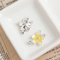 DIY Kirschblüten Anhänger mit gelber Emaille und zentralem Diamant Kristall - Gelb-Weiße Silberne Basis Sakura mit Strass (23#)