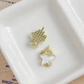 Ciondoli a stella in lega perlata bianca e metallo dorato per la creazione di gioielli fai da te - Stella Glitterata Perlacea Bianca (26#)