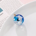 Pendentif lumineux en résine ciel bleu et nuages avec silhouette d'oiseau et fermoir doré - Silhouette d'Oiseau Bleu (7#)
