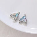 Pendentif queue de sirène bleue avec résine irisée et finition en métal argenté - Style Irisé Bleu Clair à Bordure Argentée(12#)
