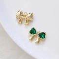 Colgante de lazo dorado con cristales de corazón verde esmeralda y circón para joyas - Base Dorada Circonia Verde