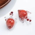 Pendaglio a forma di cuore in vetro lavorato a mano marrone rossastro con dettagli artistici - Stile Cuore Avvolto Rosso Marrone (7#)