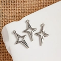 Trois breloques étoiles argentées à quatre branches pour la création de bijoux DIY - Individuel / K Blanc/Argent