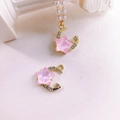 Ciondolo stella rosa e luna crescente dorata su collana di perle bianche accessorio - Stella Luna Rosa / Oro