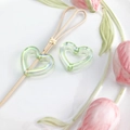 Perla a cuore cavo iridescente verde chiaro per gioielli fai da te e ciondoli - Cuore Cavo (3#) / 1 Pezzo/Confezione / Verde