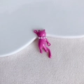Macro di ciondolo gatto in smalto rosa acceso con collare di perle su vassoio - Stile Gatto Rosa Acceso(6)