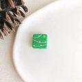 Détail de perle de Noël carrée verte avec motifs festifs pour loisirs créatifs et bijoux - Style Carré Lumières Étoilées Vert (9#)