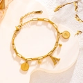 Goldenes Edelstahl-Armband mit Münzanhängern, Buchstabe A und Queen-Elizabeth-Prägung - Königin Porträt [A] (7735)