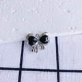 Detail of silver bow pendant with black inlay and metallic ring loop for DIY jewelry - Black Heart Silver Base (9#)