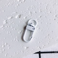 Vue détaillée du fermoir mousqueton blanc laqué pour accessoires de bricolage DIY - Style Blanc (11#)