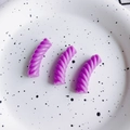 Tre perle a spirale in resina viola per gioielli fai-da-te su fondo bianco macchiato - Viola Piccolo (17#)