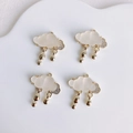 Set di 4 ciondoli a nuvola placcati in oro con resina perlata e strass scintillanti - Stile Nuvola Bianco Crema Dorata Strass Goccia (6#)