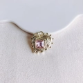 Close-up of irregular heart pendant with square pink zircon in fluid gold frame - Gold Pink Gemstone (1#)