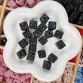Perles cubiques en strass noirs avec trous centraux pour la création de bijoux DIY - Forme de cube / 14mm-15mm / Noir