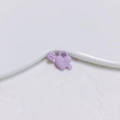 Vue macro d'un pendentif cœur en alliage lavande avec finition mate et anneau de suspension - Style de Cœur Violet Lavande (17#)