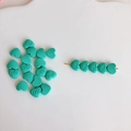 Détail de perles en cœur bleu Tiffany avec gravure mi pour accessoires cheveux DIY - Bleu Tiffany (3#)