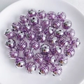 Makroaufnahme violetter und silberner gestreifter Acrylperlen für DIY-Schmuckherstellung - 10er Pack / Lila-Silber Streifen (3)