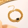 Grobe goldene Edelstahl-Gliederkette mit quadratischem schwarzem Emaille-Anhänger - Goldenes Armband