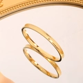 Eleganter 18K Goldarmreif mit Drachenschuppen-Muster und Spiegelreflexion - Größe 55 / Drachenschuppen Gold Stil (2333)