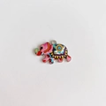 Gros plan d'un pendentif éléphant rose avec motifs ethniques colorés pour bijoux artisanaux - Style bohème rose vif (6#)
