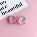 DIY hars aardbei bedels spelden in donker en licht roze met groene blad accenten - Donkerroze Aardbei (KP4968)