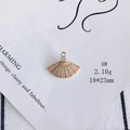 Macro shot of 18x23mm fan-shaped gold pendant with cubic zirconia for DIY jewelry - Fan Shape (4#)