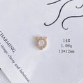 Détail du pendentif fleur lune plaqué or avec zircon, dimensions 13x12mm et poids 1,08g - 14#