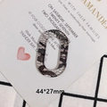 Vue détaillée d'un pendentif ovale en résine avec dentelle noire pour bijoux DIY - 2# (Ovale 44*27mm)