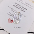 Detail of a 31x19mm iridescent acrylic oval open link for DIY jewelry making - Medium Aurora Transparent (6#)