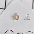 Detail view of 18K gold plated leaf charm with marquise zircon, measuring 16x14mm and 1.07g - Marquise Leaf Circle (14#)