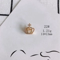 Macro detail of 14x13mm gold-plated crown pendant with white zircons and cross detail - Dancing Stone Crown (22#)