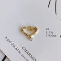 Détail du pendentif coeur doré de 17x20mm avec deux anneaux pour la création de bijoux - Cœur Irrégulier (7#)