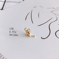 Makroaufnahme Gold Katzenanhänger, Maße 9x15mm, Gewicht 0,95g auf weißer Karte - Goldene Katze Stil (12#)