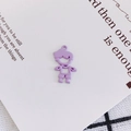 Detailaufnahme des hellvioletten Hohlfiguren-Anhängers für DIY-Schmuck und Accessoires - Violetter Jungenstil (5#)