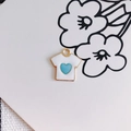 DIY white enamel T-shirt pendant with a light blue heart and gold metal edge charm - Blue