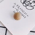 Accessorio per orecchini rotondo in resina marrone con texture a spirale su carta - Caffè (4#)
