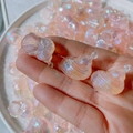 Ciondoli a conchiglia rosa iridescente per creazione di gioielli e accessori fai da te - Ciondolo a Forma di Conchiglia Rosa Cangiante (A48#)