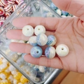 Perline acriliche iridescenti con strisce aurora per braccialetti fai-da-te in mano - Perlina Rotonda Cangiante Decorata a Strisce - Blu Chiaro (A20#)
