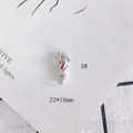 Macro detail of silver hand charm accessory for DIY jewelry, measuring 22x10mm - OK Gesture Silver (3)