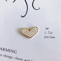 Detailed macro view of a heart pendant featuring elegant pearls and gold plating - Pearl Encrusted Heart Style (8#)