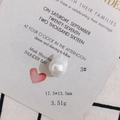 Macro shot of a 17.5x13.5mm cream white baroque pearl bead for DIY jewelry making - Baroque Freeform Style (3#)