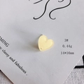 Dettaglio ciondolo cuore in acrilico giallo chiaro glitterato, misura 14x16mm, peso 0,44g - Giallo Pallido (3#)